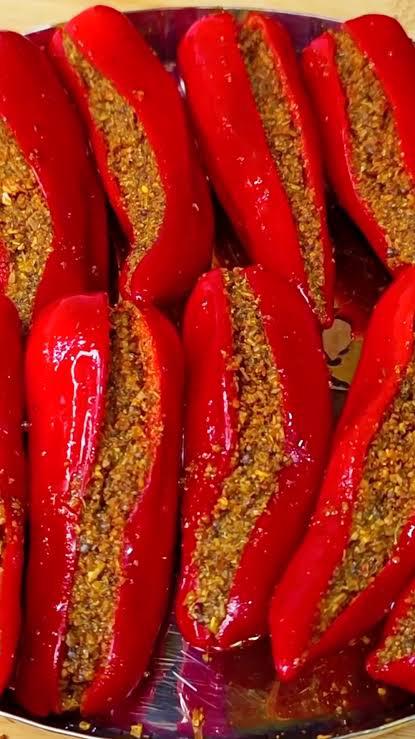 Lal Mirch Bharwa Pickle